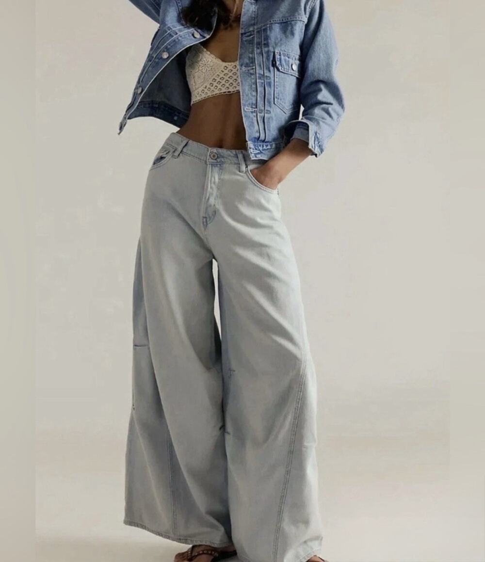 NWT Free People Westward Demi Wide Flowy Leg Jeans Size 33/US Size 16